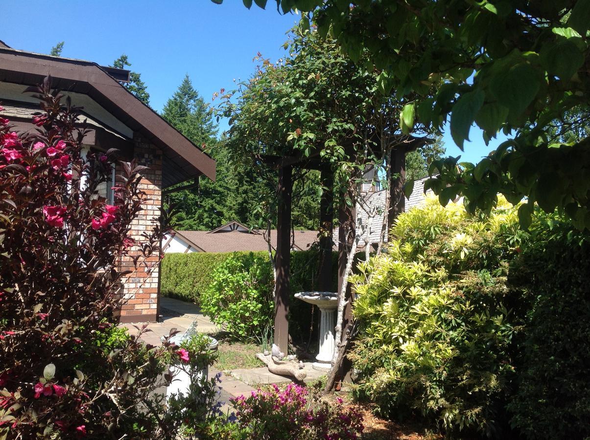 Laurel'S Cottage By Elevate Rooms Qualicum Beach Exteriér fotografie